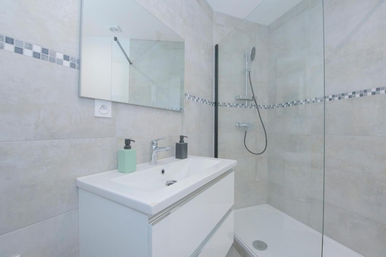 Les Champs, T2 Hypercentre Chic Et Cosy Wifi Par Sovalfi Apartment Saint-Etienne  Exterior photo